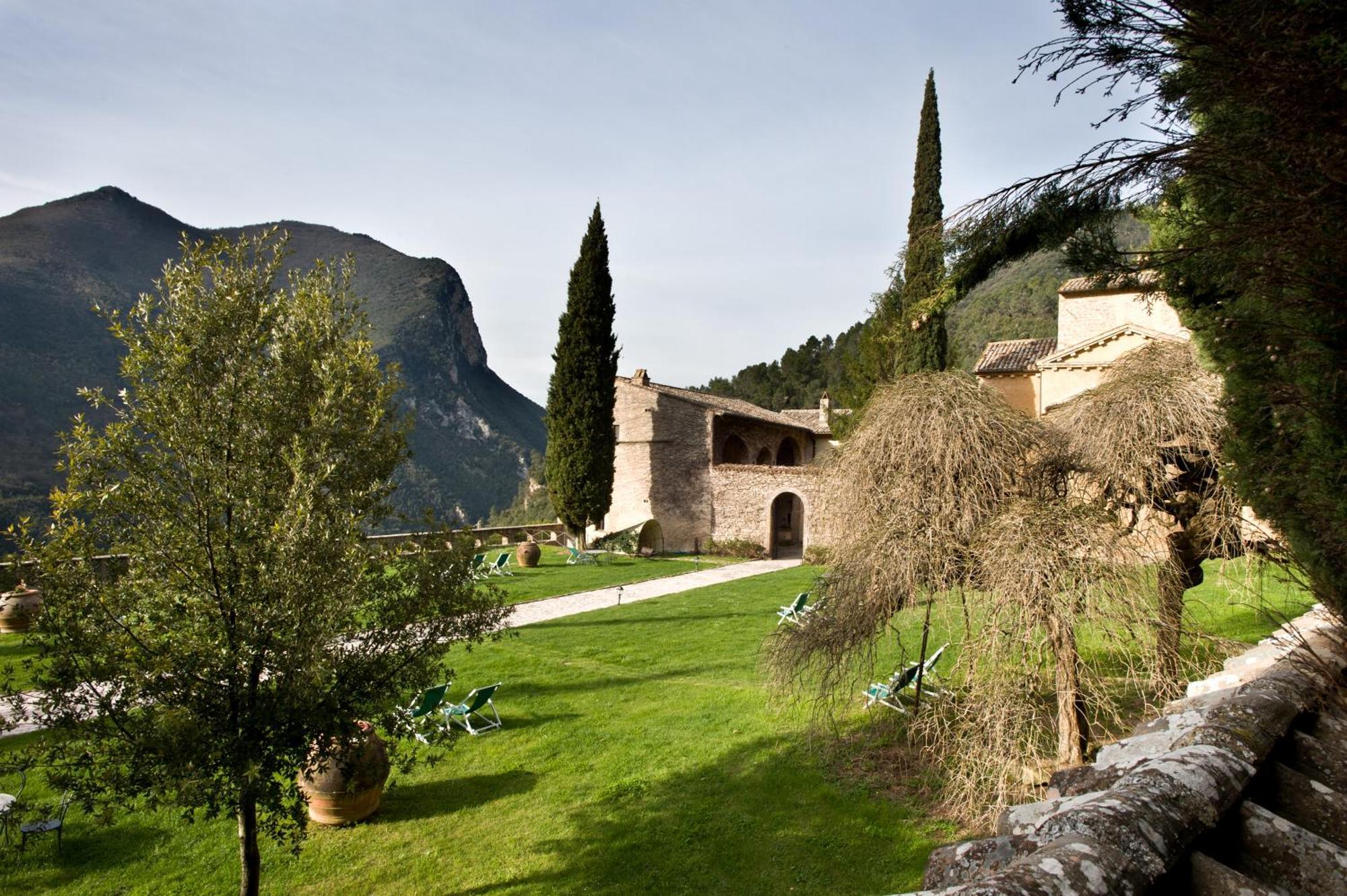Abbazia San Pietro In Valle Ferentillo Exterior foto