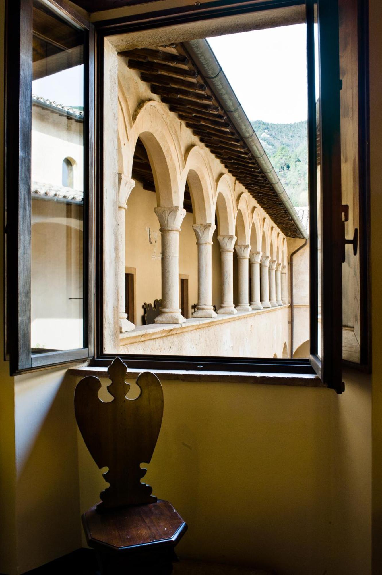 Abbazia San Pietro In Valle Ferentillo Exterior foto